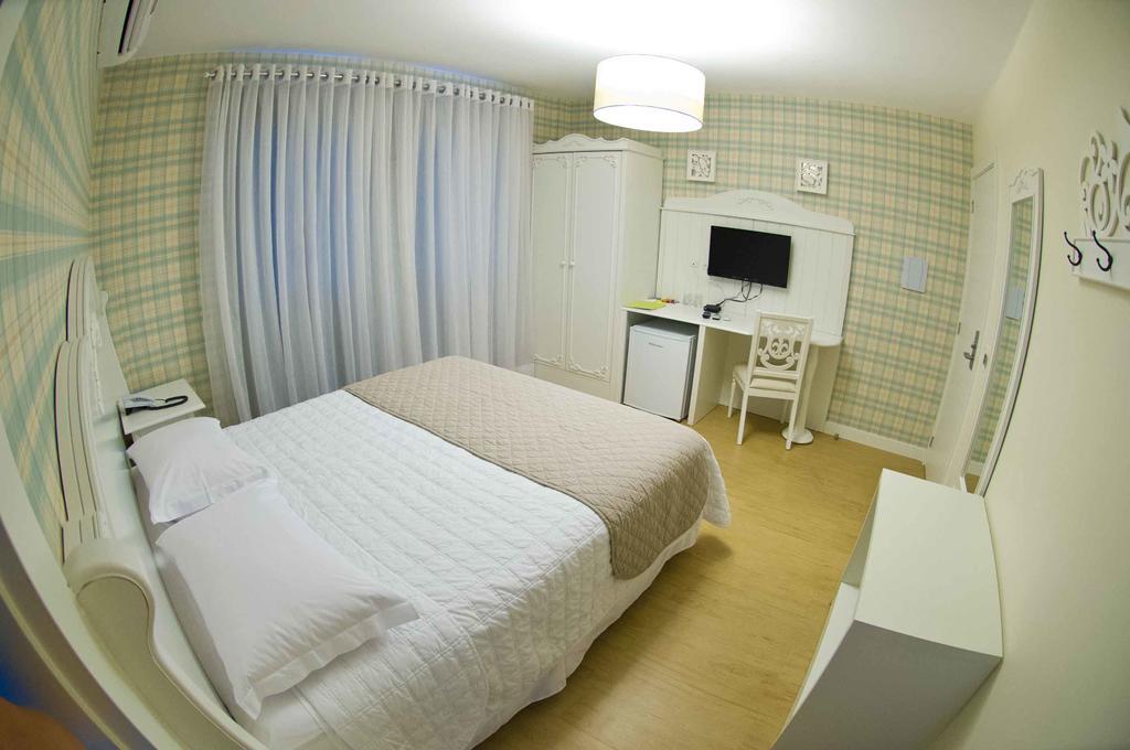 Hotel Oma Zita Forquilhinha Екстериор снимка