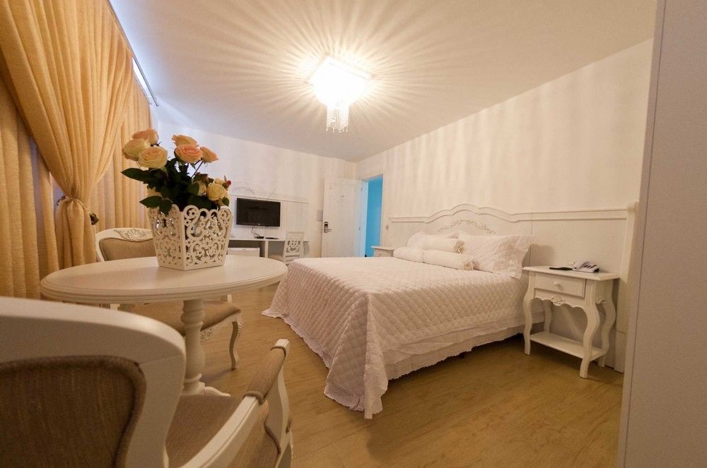Hotel Oma Zita Forquilhinha Екстериор снимка